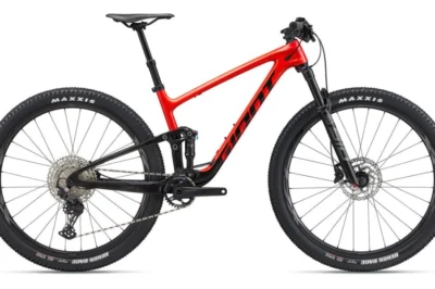 The Giant Anthem Advanced Pro 29 for Aspiring MTB Senior Riders Conquer Steep Slopes